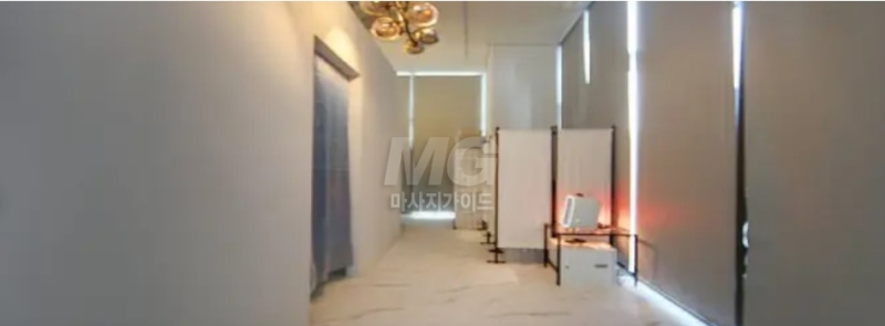 깔끔하고 쾌적한 아테나테라피 로비 모습